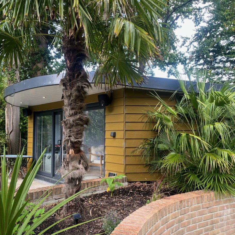 Garden /Sun Room - PH Build Garden office/ lounge building